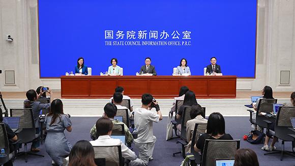 边境线上的“活界碑”魏德友：一句“守到走不动”，让两代接力守山河