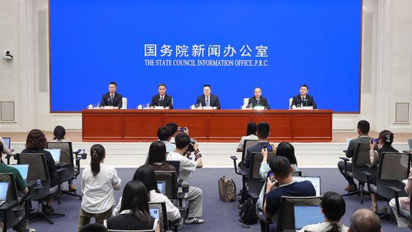外交部：解决中欧经贸关切的钥匙在于深化中欧合作