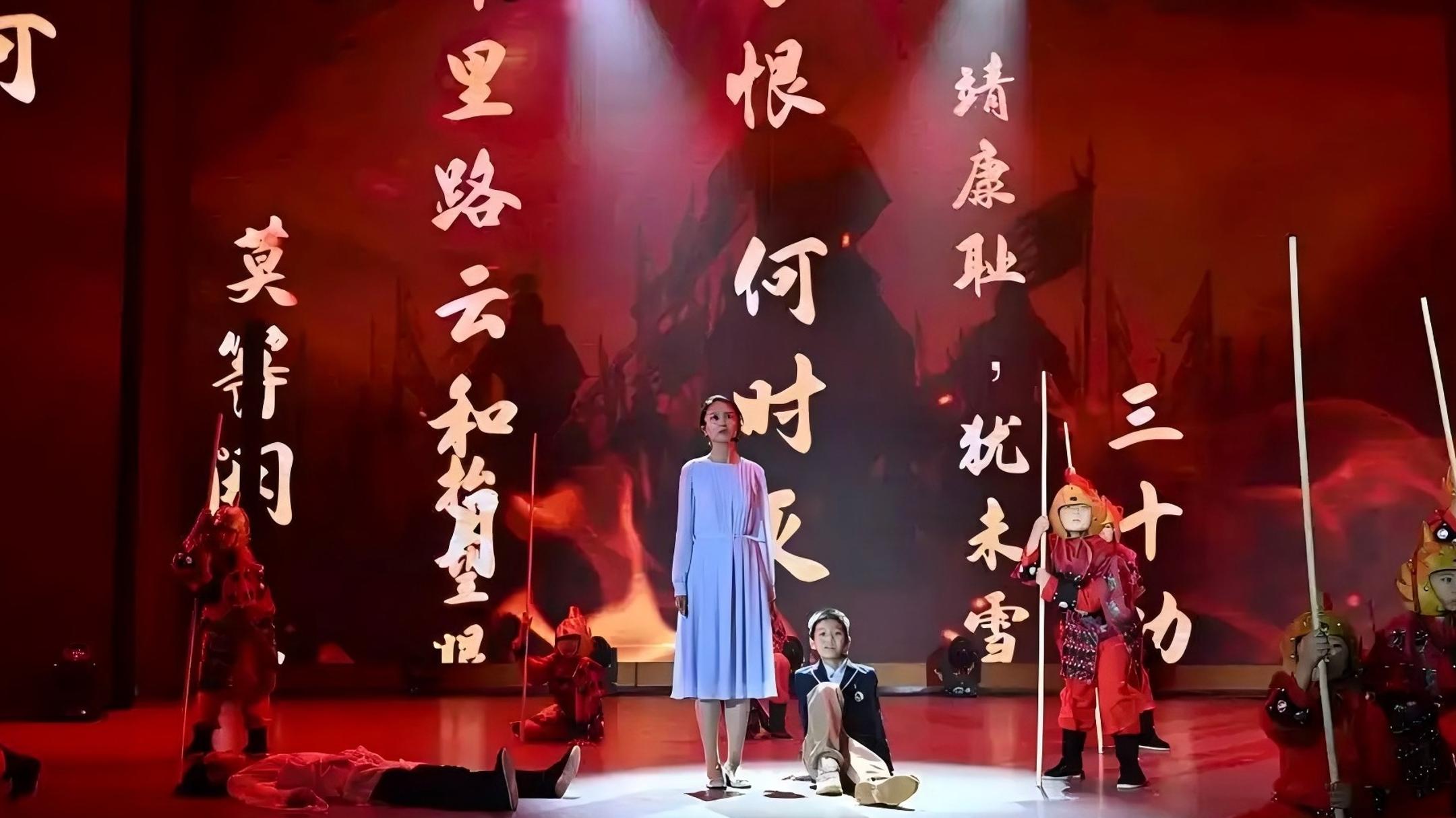 中国发现已知体型最小长尾鸟类 为鸟尾演化路径提供关键化石铁证