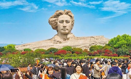 105年历程，世界读懂“中国共产党为什么能”