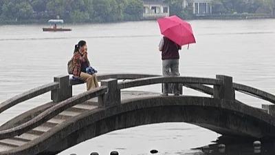 王以太当爸爸了