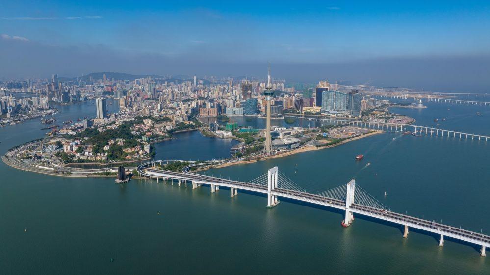 习近平：人民是历史的创造者 是真正的英雄