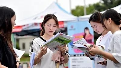 中菲合作遣返四名涉绑架犯罪嫌疑人