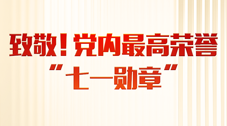 解放军歼击机轰炸机跨海峡奔袭迫近台岛